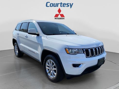 Used 2021 Jeep Grand Cherokee Laredo AWD/4WD image 10