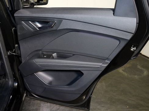 Used 2024 Audi Q4 e-tron Premium Plus w/ Premium Plus image 32