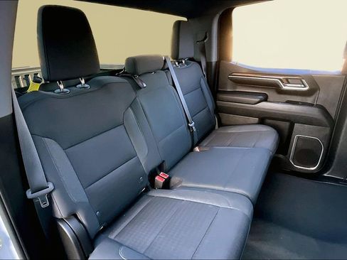 Used 2022 Chevrolet Silverado 1500 LT image 17