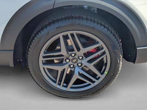 New 2026 Ford Explorer ST-Line w/ ST-Line Street Pack image 10