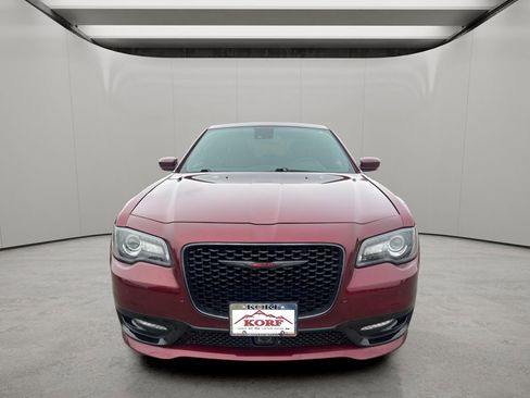 Used 2022 Chrysler 300 S w/ Comfort Group image 8