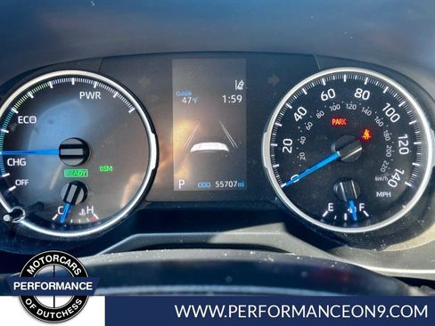 Used 2019 Toyota RAV4 LE w/ Carpet Mat Package image 14