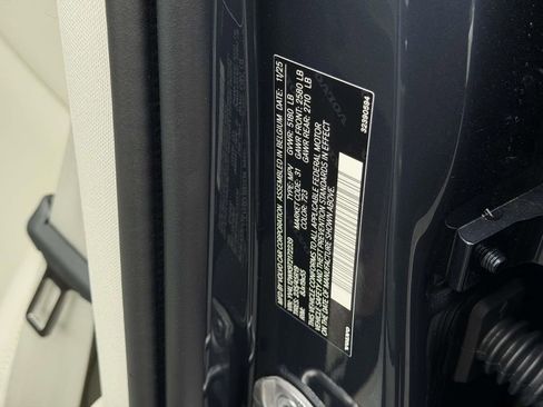 New 2026 Volvo V60 B5 Cross Country Plus w/ Protection Package Premier image 25