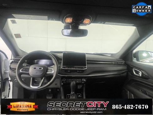 Used 2024 Jeep Compass Limited w/ High Altitude Package image 25