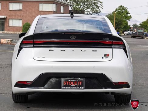 Used 2023 Toyota Prius Limited w/ Limited Premium Package AWD/4WD image 18