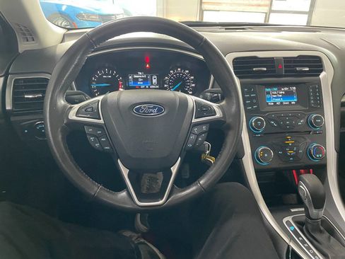 Used 2014 Ford Fusion SE w/ Equipment Group 201A image 31