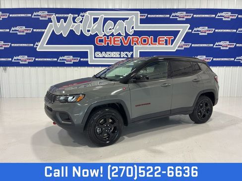 Used 2024 Jeep Compass Trailhawk AWD/4WD image 1