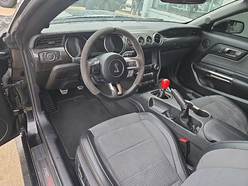 Used 2019 Ford Mustang Shelby GT350 w/ Technology Package RWD image 35