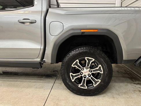 Used 2025 GMC Canyon AT4 AWD/4WD image 6