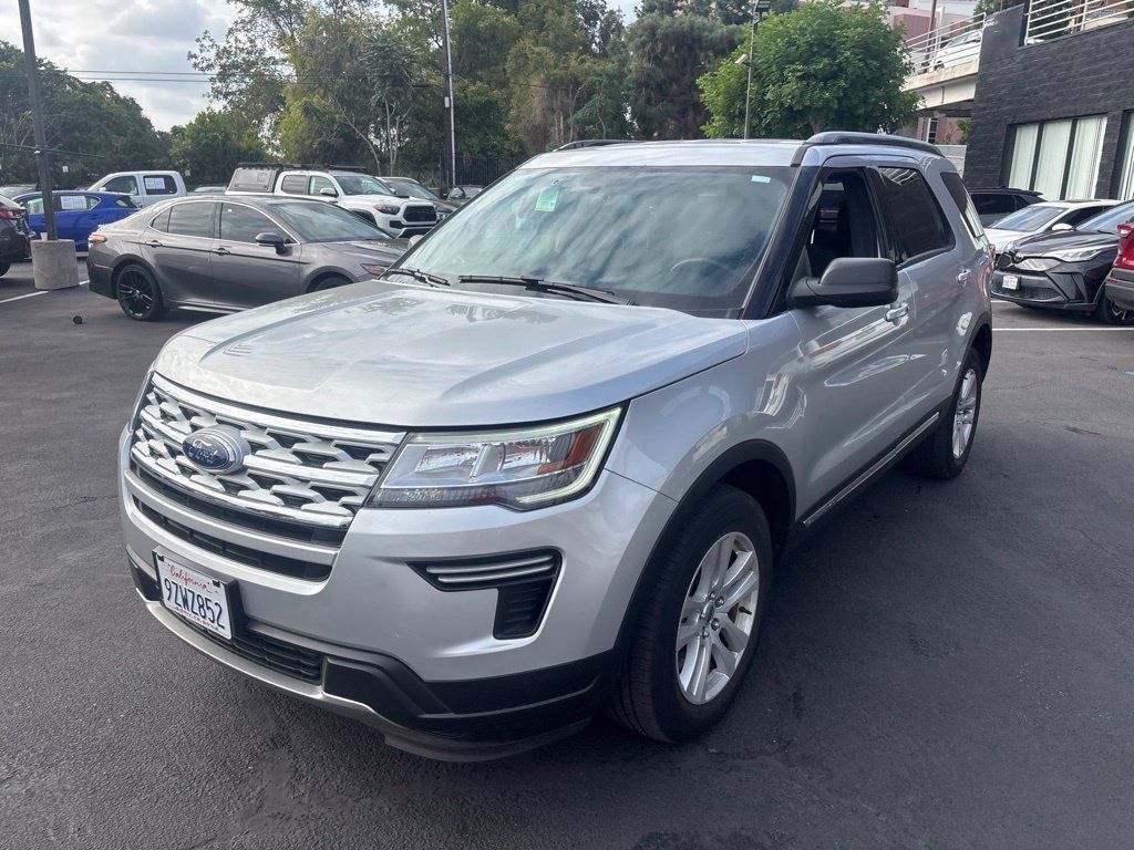 Used 2018 Ford Explorer XLT AWD/4WD image 8