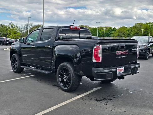 Used 2022 GMC Canyon Denali w/ Denali Black Edition Package AWD/4WD image 8