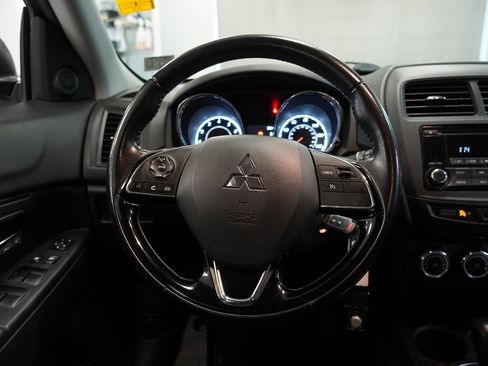 Used 2017 Mitsubishi Outlander Sport ES image 17