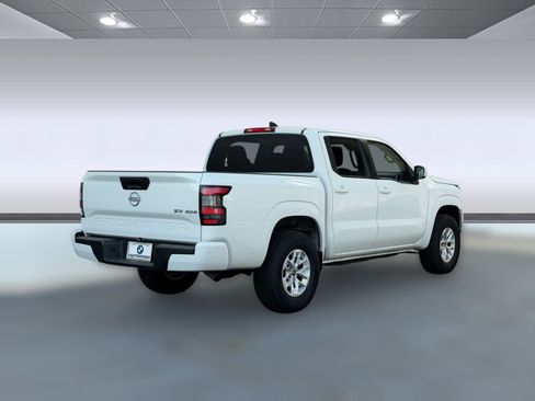 Used 2024 Nissan Frontier SV AWD/4WD image 9