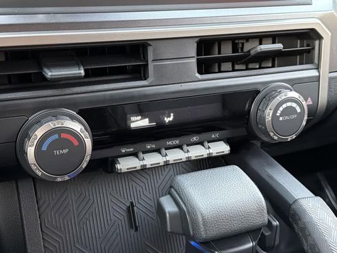 Used 2025 Toyota 4Runner SR5 image 15