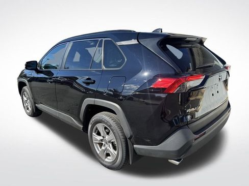 Used 2025 Toyota RAV4 XLE image 4