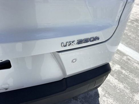 Used 2020 Lexus UX 250h w/ Premium Package image 25