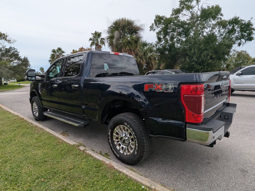 Used 2022 Ford F250 XLT w/ XLT Premium Package AWD/4WD image 6