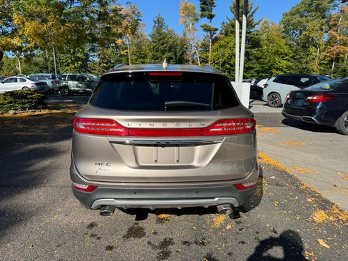 Used 2019 Lincoln MKC Select w/ Select Plus Package image 4