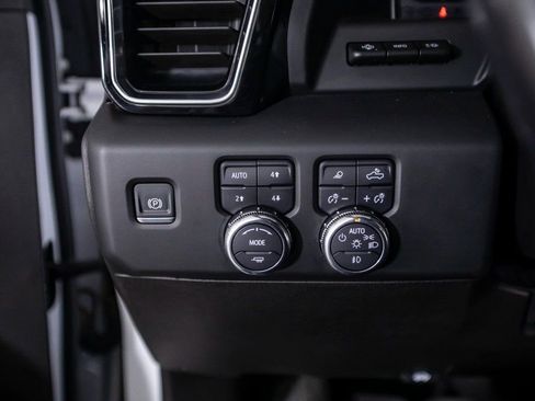 Used 2024 GMC Sierra 2500 Denali Ultimate image 33