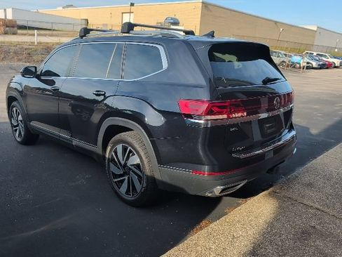 Used 2024 Volkswagen Atlas SEL AWD/4WD image 7