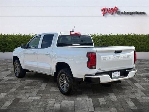 Used 2025 Chevrolet Colorado LT w/ Advanced Trailering Package RWD image 2