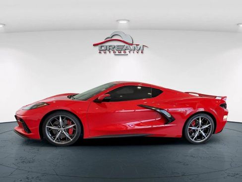 Used 2021 Chevrolet Corvette Stingray Premium Cpe w/ Z51 Performance Package RWD image 21