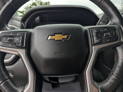 Used 2021 Chevrolet Silverado 1500 LT AWD/4WD image 25