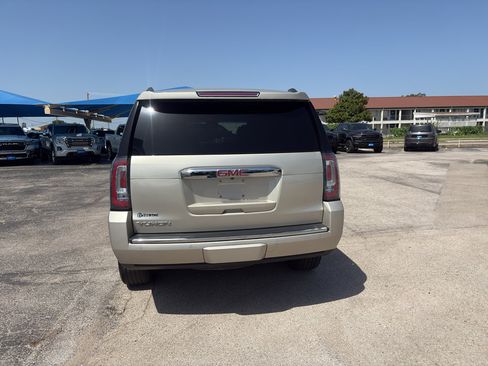 Used 2017 GMC Yukon Denali w/ Open Road Package RWD image 6
