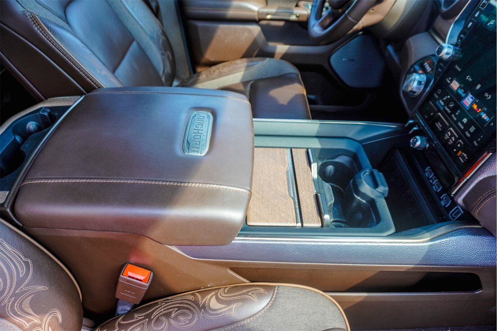 Used 2025 RAM 1500 Limited AWD/4WD image 18