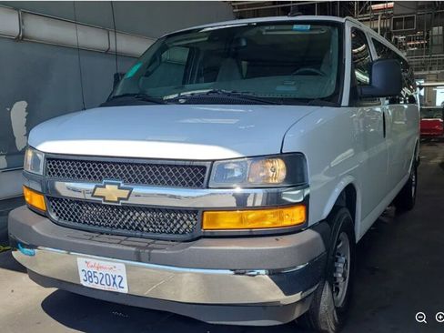 Used 2024 Chevrolet Express 3500 LT w/ LT Preferred Equipment Group RWD image 1