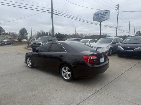 Used 2013 Toyota Camry SE image 5