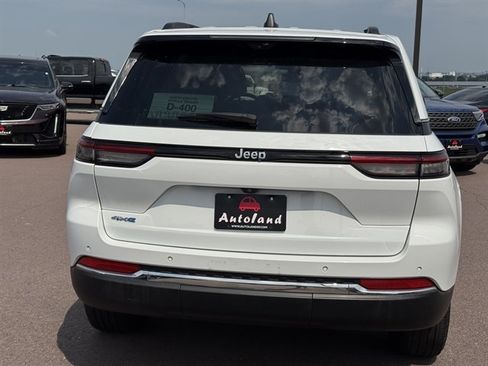Used 2022 Jeep Grand Cherokee Limited 4xe w/ Luxury Tech Group II AWD/4WD image 6