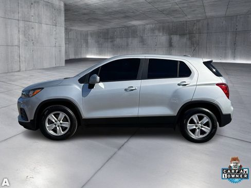 Used 2020 Chevrolet Trax LS image 3