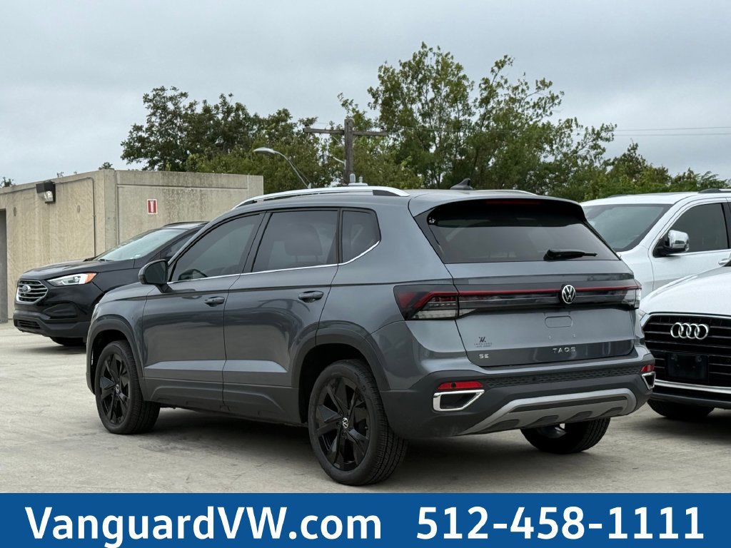 Used 2025 Volkswagen Taos SE FWD image 7