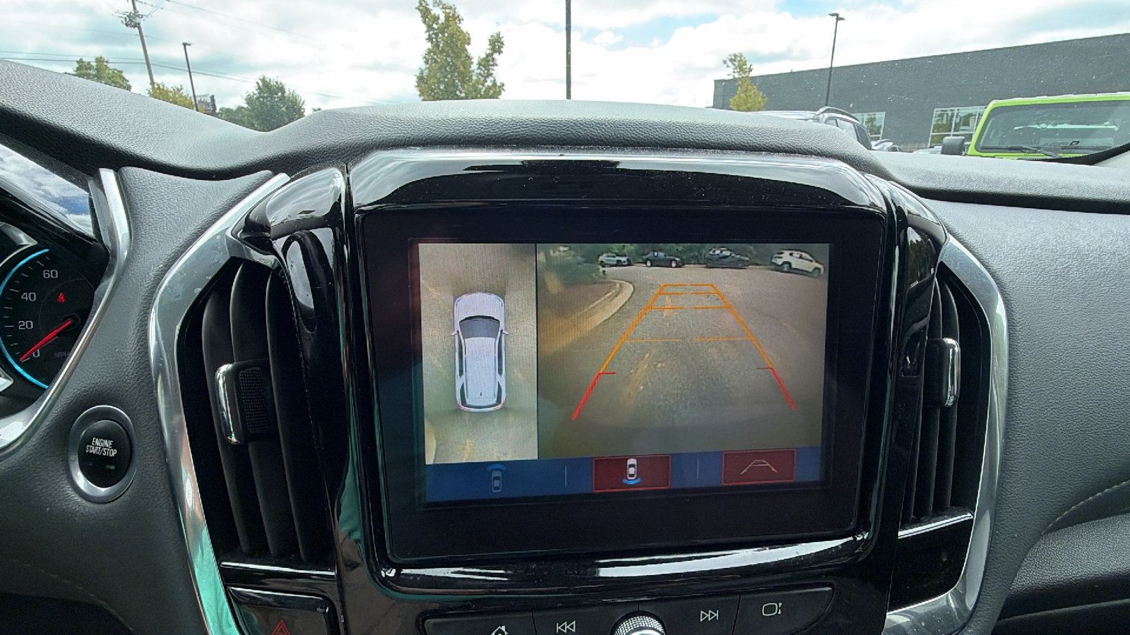 Used 2019 Chevrolet Traverse LT w/ LT Premium Package FWD image 37
