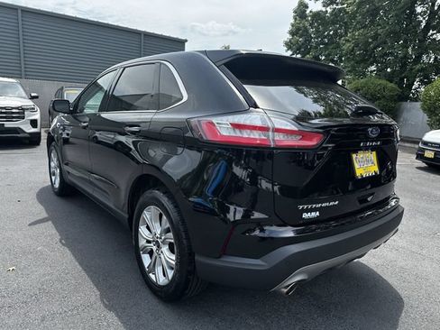 Certified 2023 Ford Edge Titanium AWD/4WD image 7