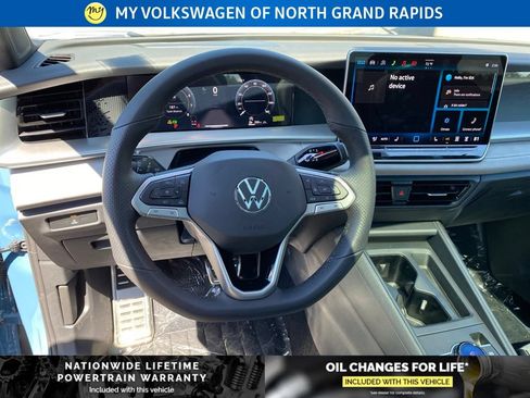 New 2026 Volkswagen Tiguan SE R-Line AWD/4WD image 8