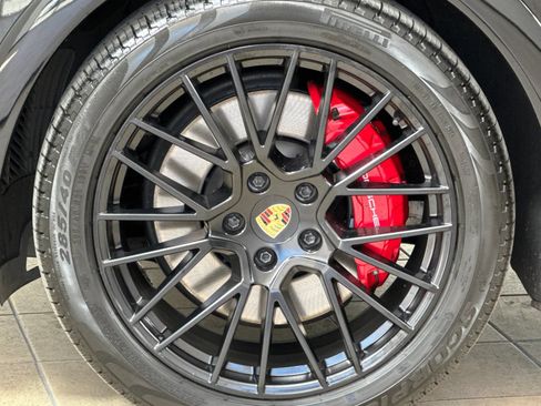 Certified 2023 Porsche Cayenne GTS AWD/4WD image 28