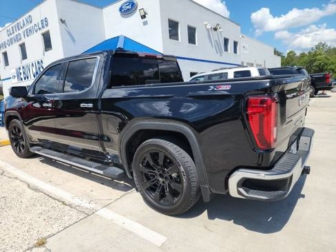 Used 2021 GMC Sierra 1500 SLT w/ SLT Premium Package AWD/4WD image 11