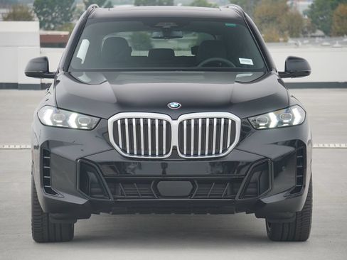 Used 2026 BMW X5 sDrive40i w/ M Sport Package RWD image 2