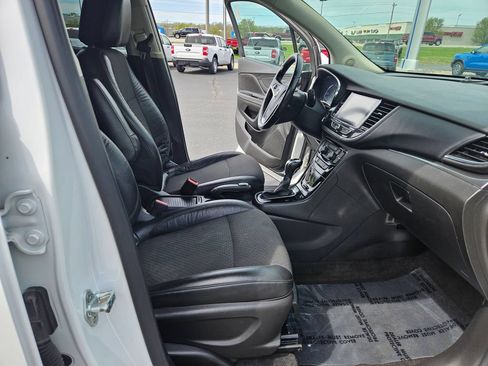 Used 2017 Buick Encore Preferred FWD image 27