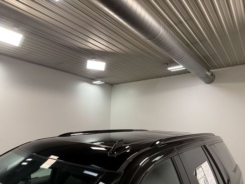 Used 2024 Chevrolet Tahoe RST w/ Luxury Package AWD/4WD image 43