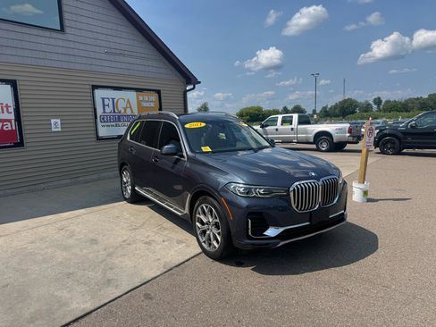 Used 2021 BMW X7 xDrive40i w/ Parking Assistance Package image 3