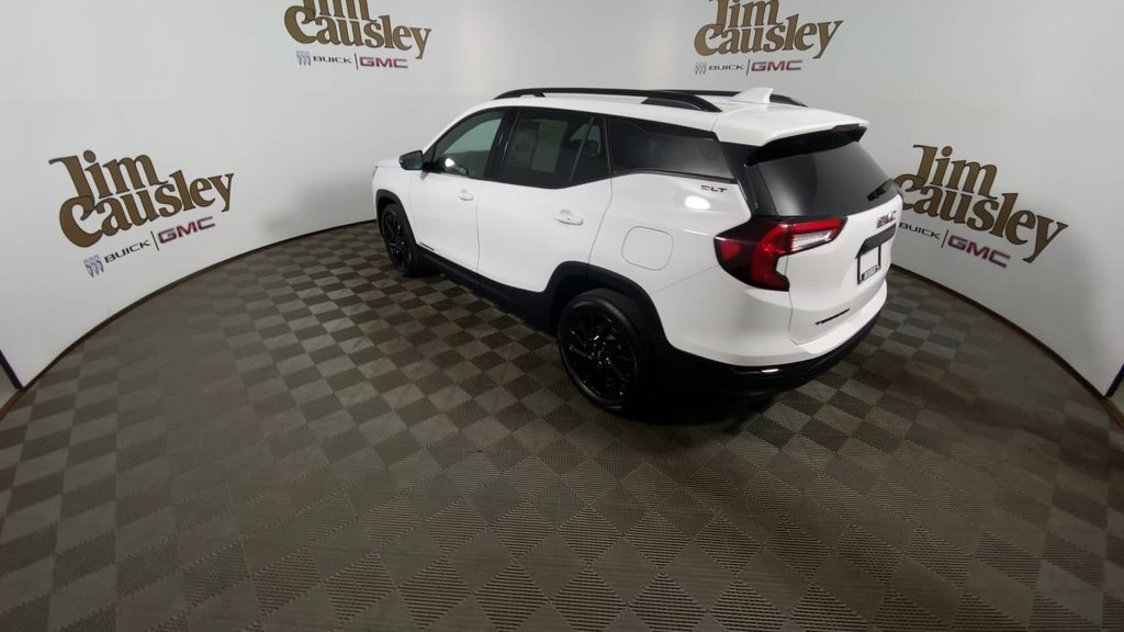Certified 2024 GMC Terrain SLT w/ Elevation Edition FWD image 6