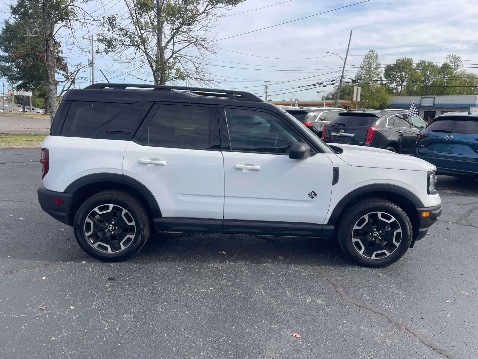 Used 2023 Ford Bronco Sport Outer Banks w/ Tech Package AWD/4WD image 9