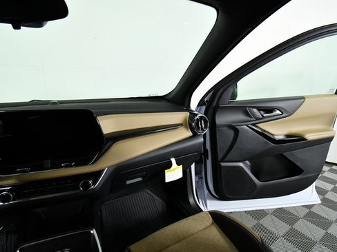 New 2026 Chevrolet Equinox ACTIV w/ LPO, Floor Liner Package image 20