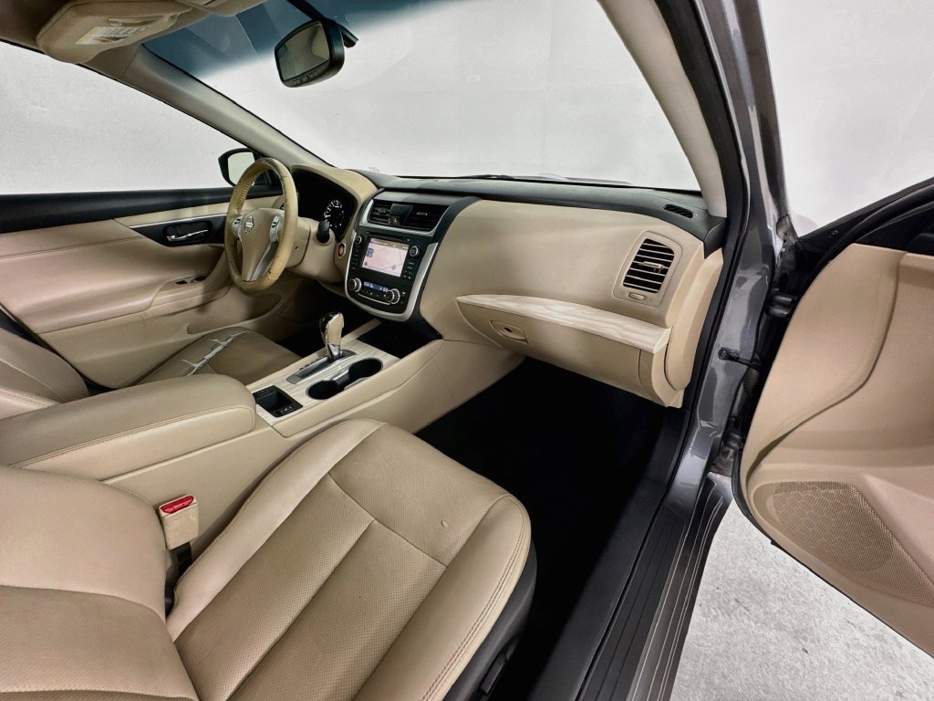Used 2017 Nissan Altima 2.5 SL w/ 2.5 Technology Package FWD image 37