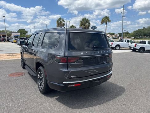 Used 2023 Jeep Wagoneer Series III w/ Convenience Group I image 3