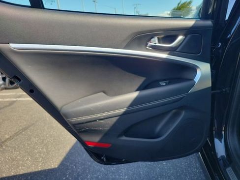 Used 2019 Genesis G70 2.0T Advanced RWD image 15