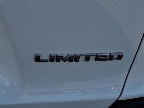 Certified 2020 Jeep Cherokee Limited image 16